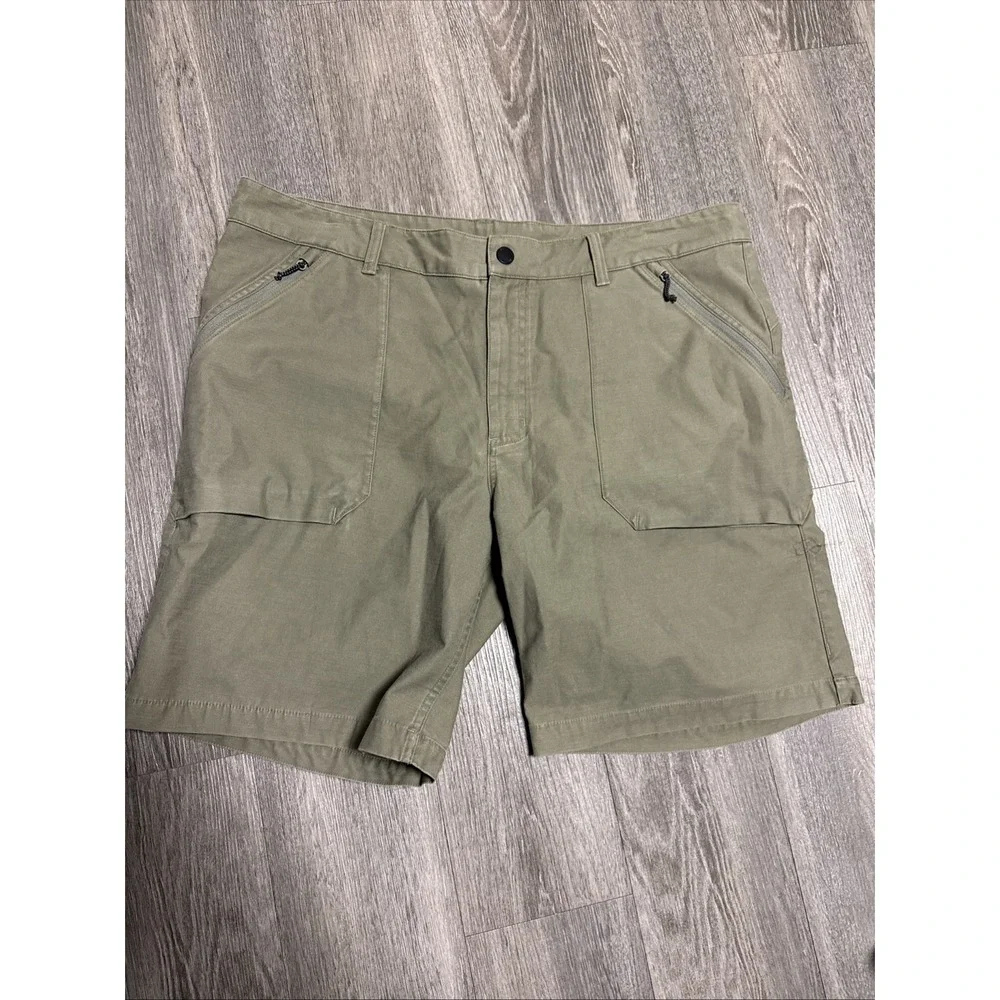 Mountain Hardwear Utility Shorts Mens 40 Green Cotton Blend Stretch Hiking